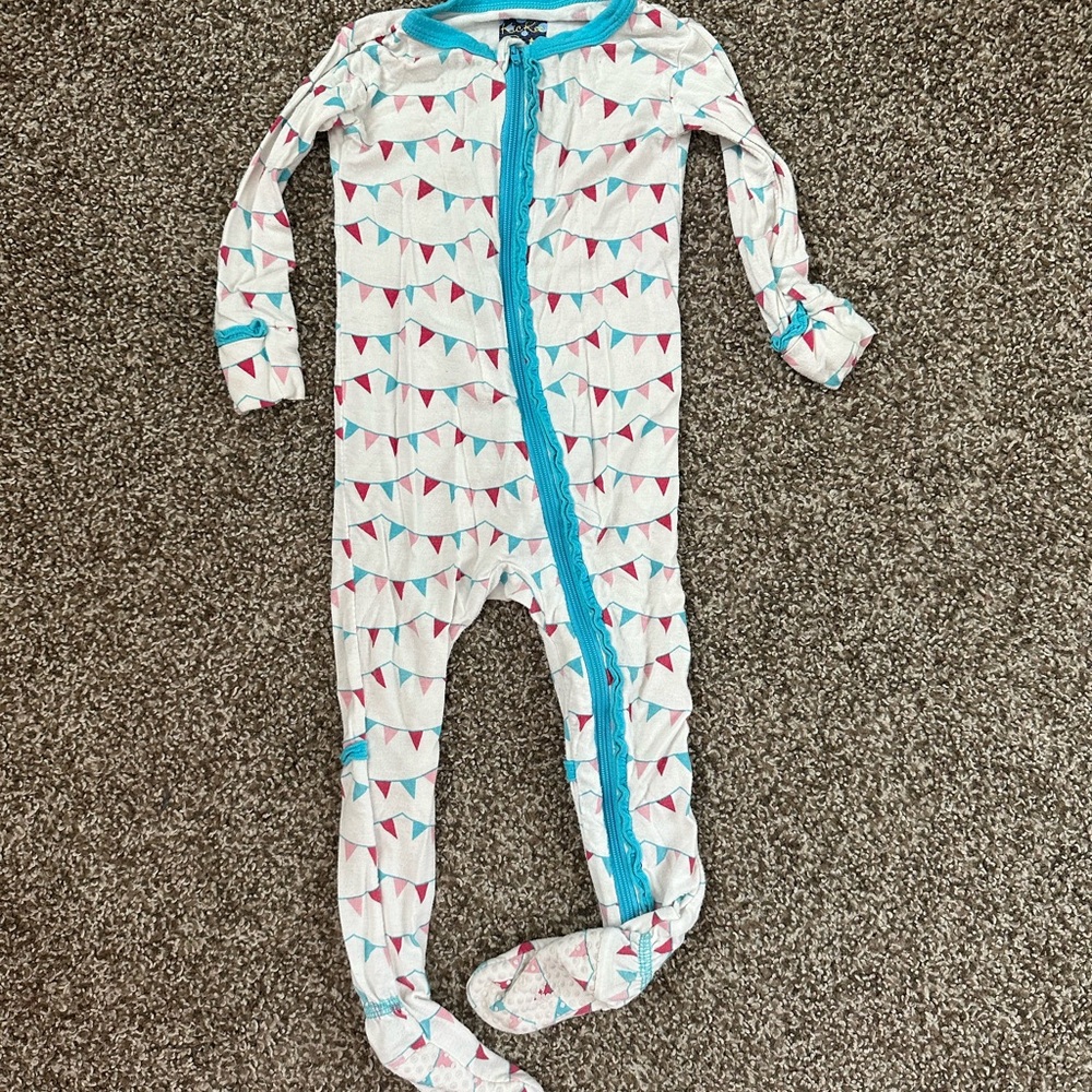 ⭐️5/$25⭐️ Kickee Pants footie